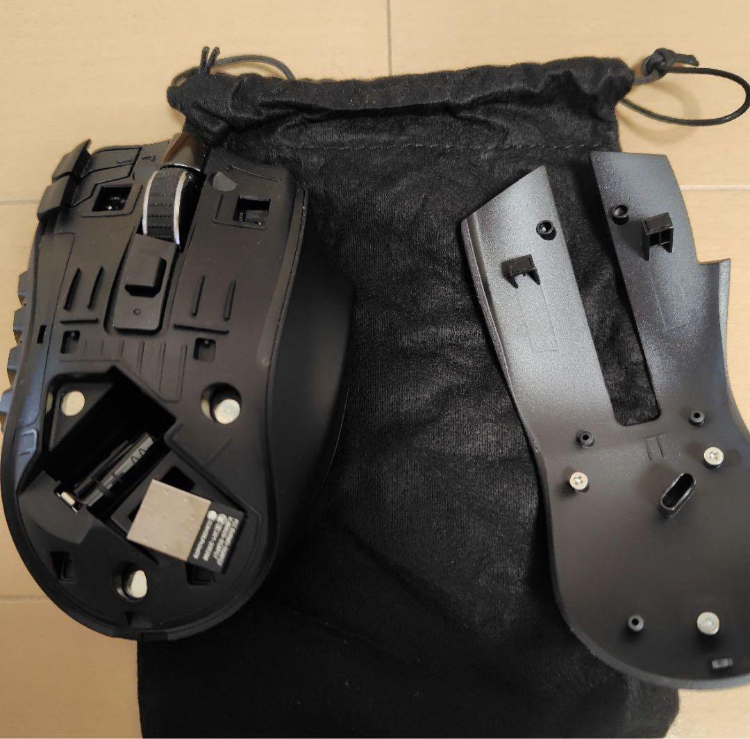 Razer Naga V2 HyperSpeed　ワイヤレスマウス