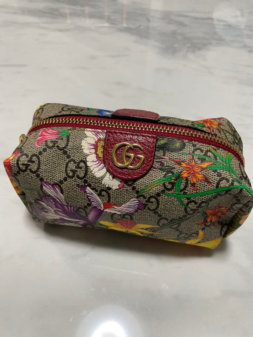 【お値引きしました】Gucci ポーチ