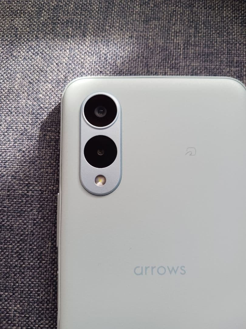 美品arrowsWe2 M07　ライトブルー　楽天モバイル