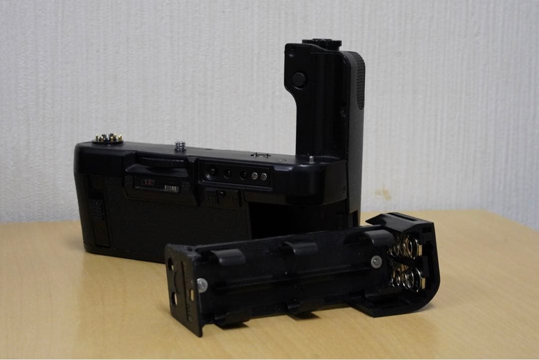 【完動品】ニコンF3 HP + MD-4 +SB-16+AS-9 4点セット価格