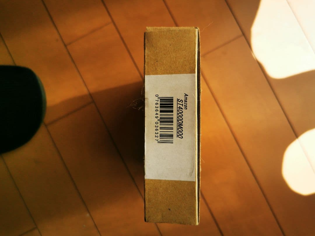 未使用新品　Seagate　ST4000DM000 4Tb