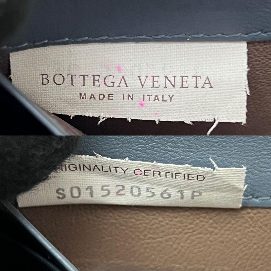 ◇レア極美品◇ボッテガヴェネタ　長財布　オールパイソン　ラウンドジップ　カーキ