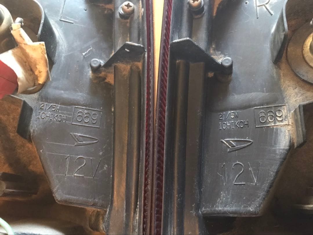 7日迄限定大特価！撤収前値下げ!　L200ミラターボ テールランプ　左右セット