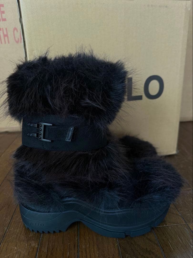 完売品　YELLO ファーブーツ 黒　M