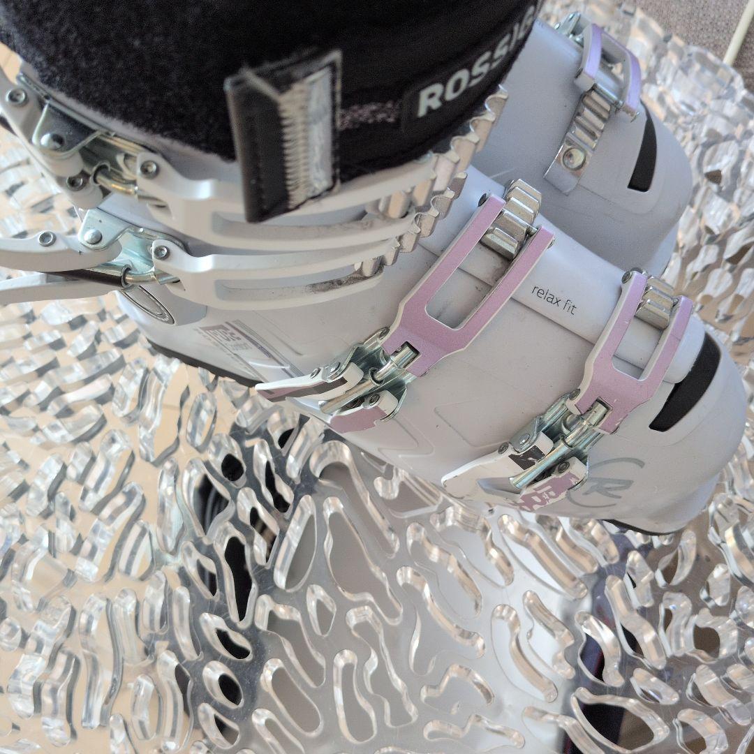 Rossignol レディーススキーブーツ、ケース　値下げ不可