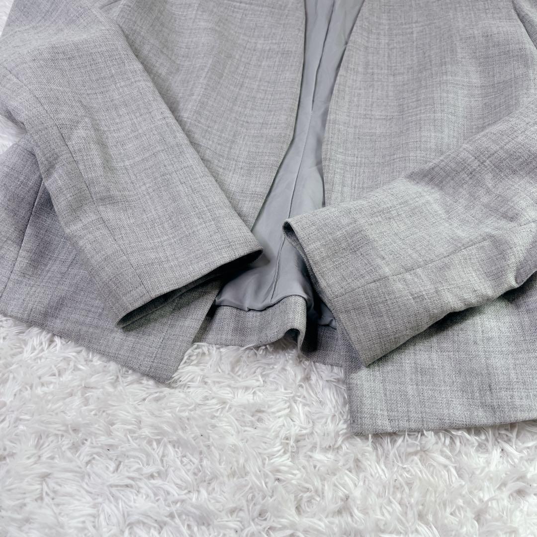 【美品】セオリー ノーカラーパンツスーツセットアップ ライトグレー M 現行タグ