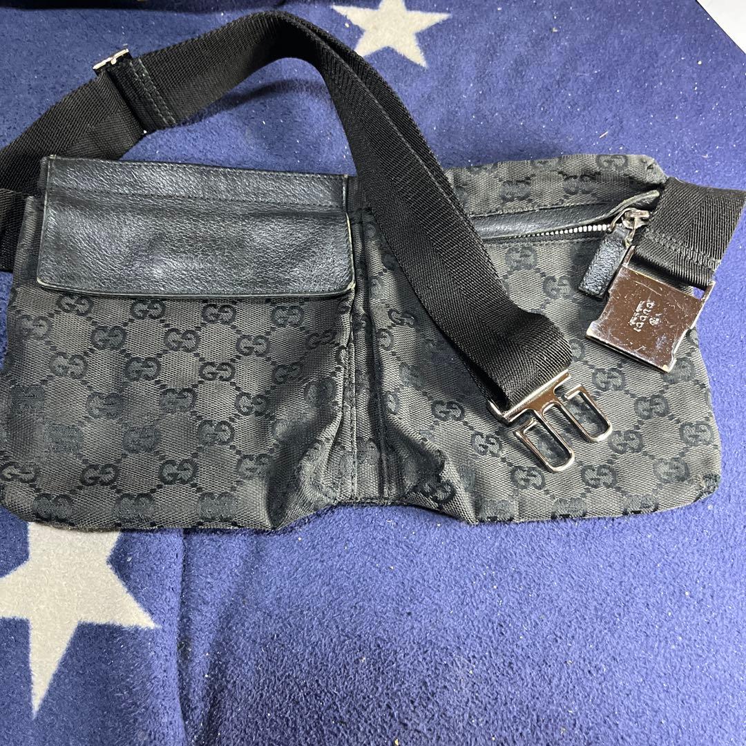GUCCI ボディバッグ ブラック GGパターン