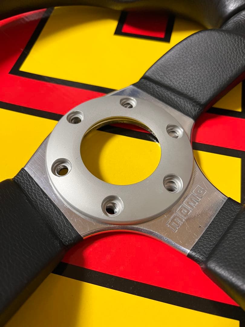 モモ コマンド 2R 320mm ステアリング MOMO COMMANDO 2R