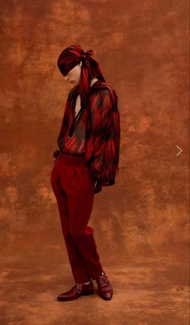 HEoS 22FW シルク赤黒パターン長袖シャツ