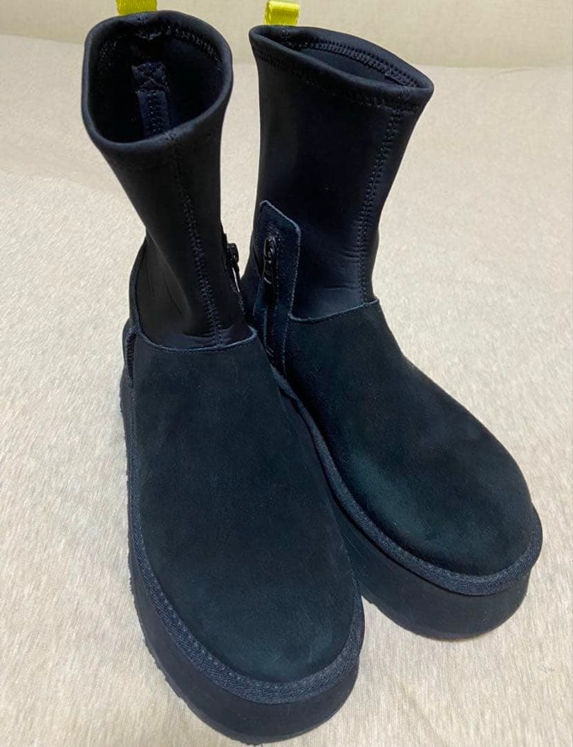 r*n様 UGG☆クラシックディッパー厚底