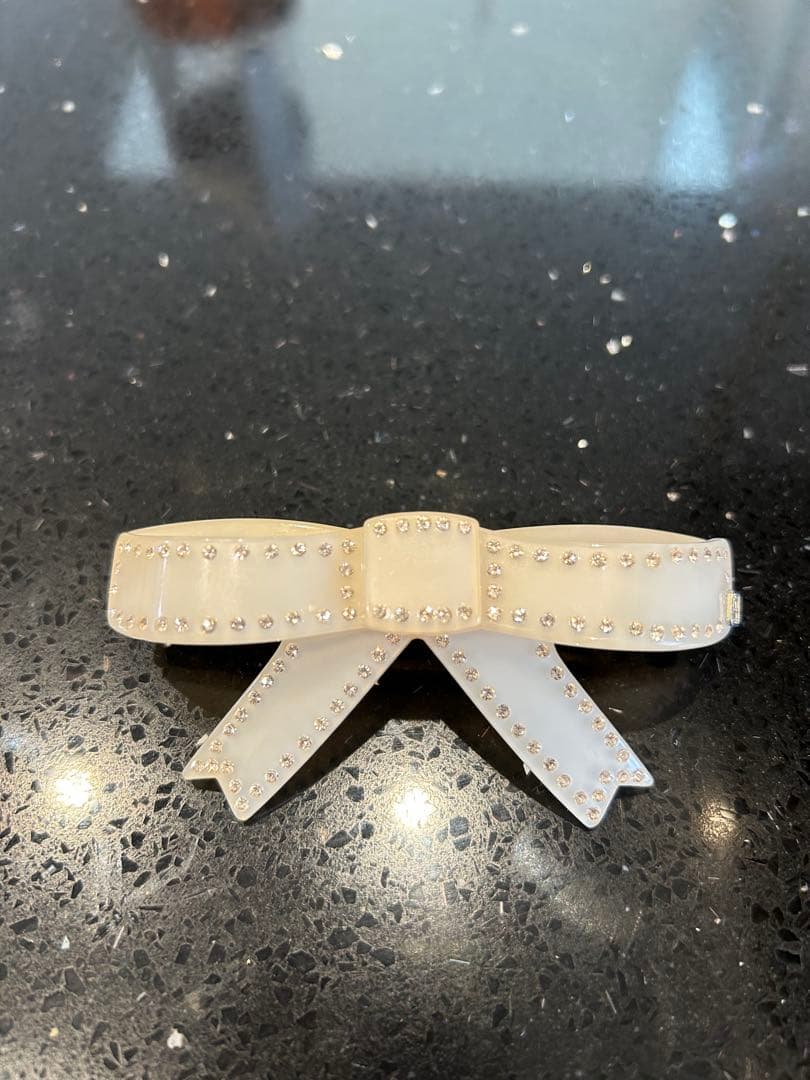 ALEXANDRE DE PARISリボン型バレッタ