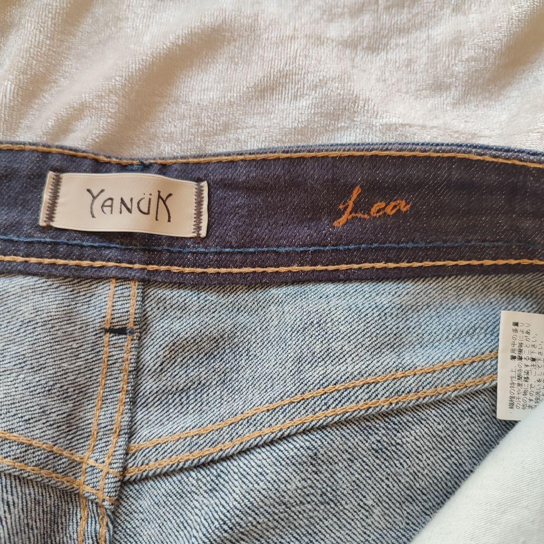 [美品]YANUKヤヌーク Leaレア 23デニムジーンズパンツ濃紺