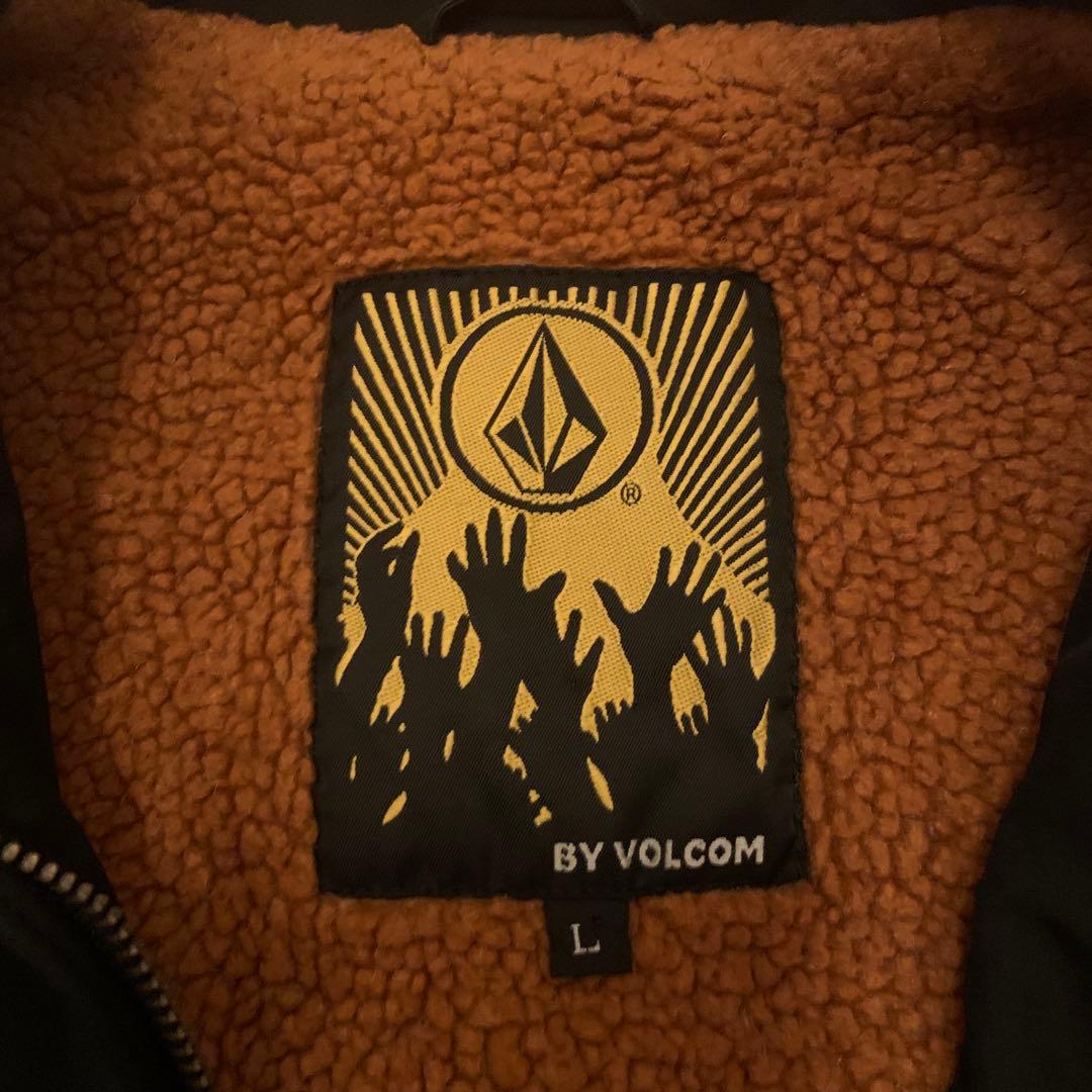 ホ*イ様 希少VOLCOM USA製　Lサイズ　売り切り早い者勝ち