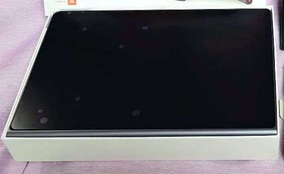 ほぼ未使用／Lenovo Tab Plus 8GB/256GB本体