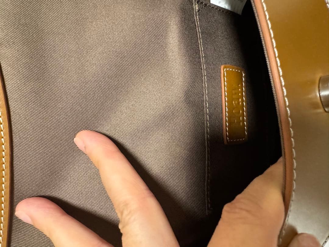 ウィムガゼット　Hoaw. ボディバッグ　早い者勝ち