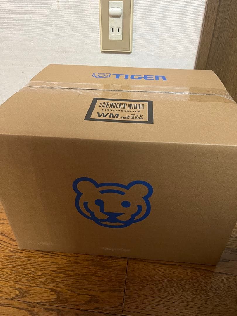 TIGER JBC-A055 WM 炊飯器 100V