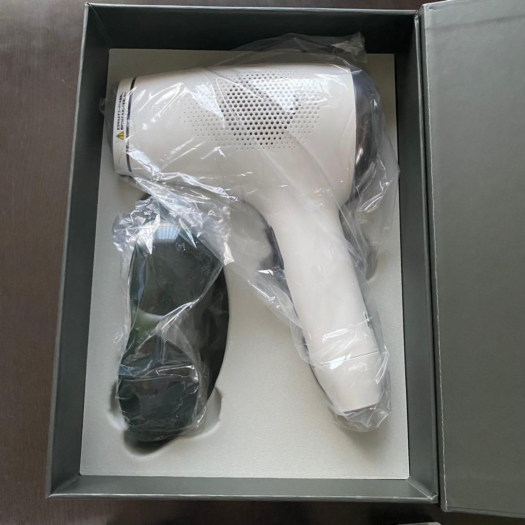 【極美品✨】ミュゼ プラチナム 美容脱毛器 ケア用品・説明書・箱付きBE903M