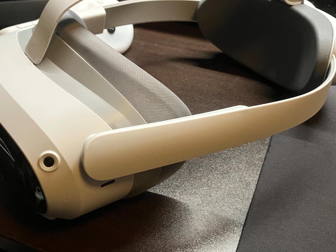 PICO4 Ultra RAM 12GB/ROM256GB / トラッカー付き