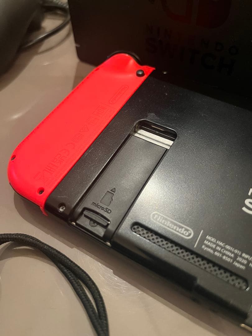 Nintendo Switch 本体とコントローラー等多数