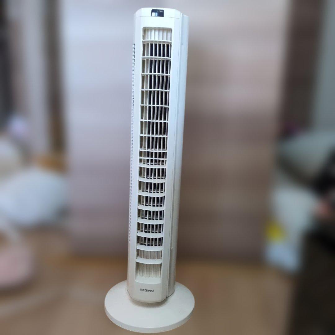 IRIS OHYAMA タワーファン ホワイト