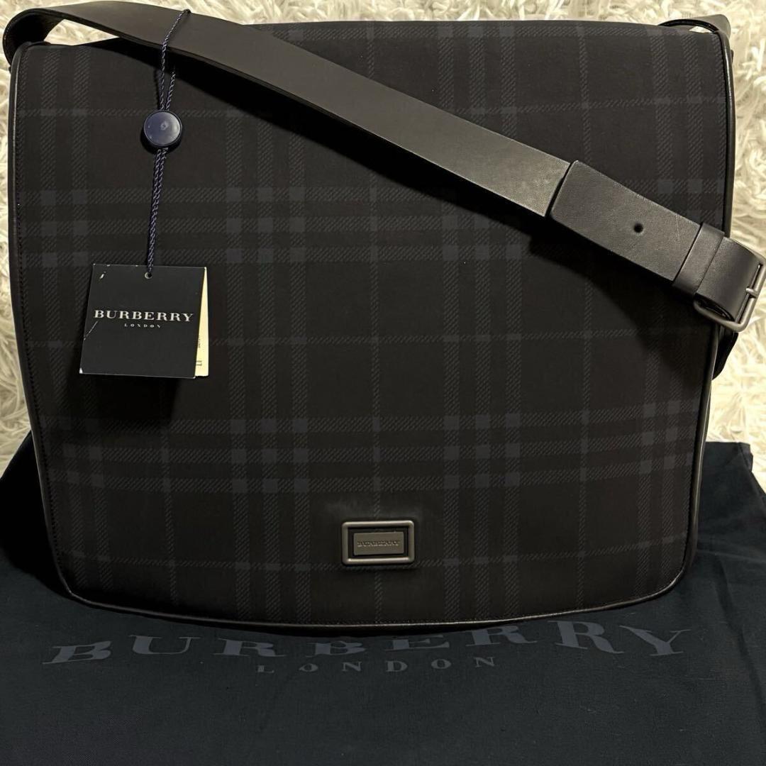 ✨新品未使用/付属品付✨バーバリーロンドン メッセンジャーバッグ ノバチェック