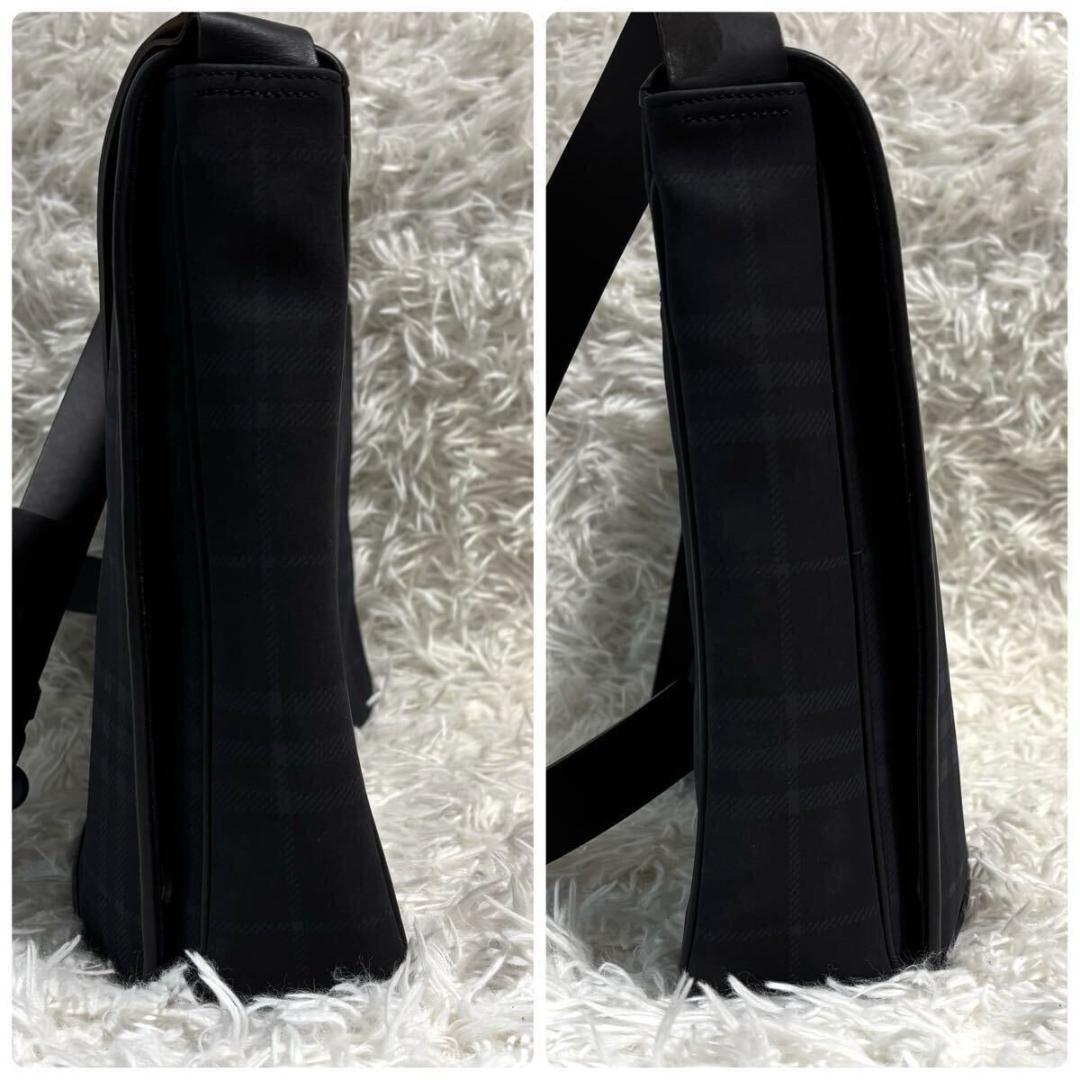 ✨新品未使用/付属品付✨バーバリーロンドン メッセンジャーバッグ ノバチェック