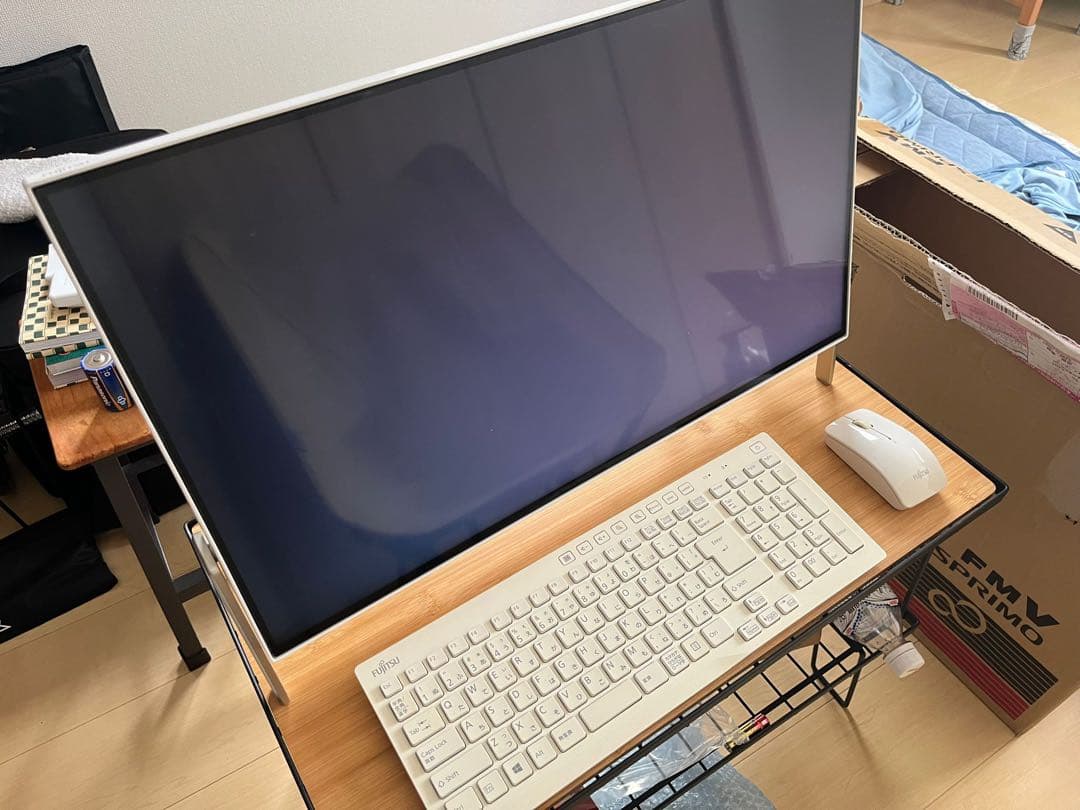 【動作未確認】一体型デスクトップPC FMVF70B3W ESPRIMO