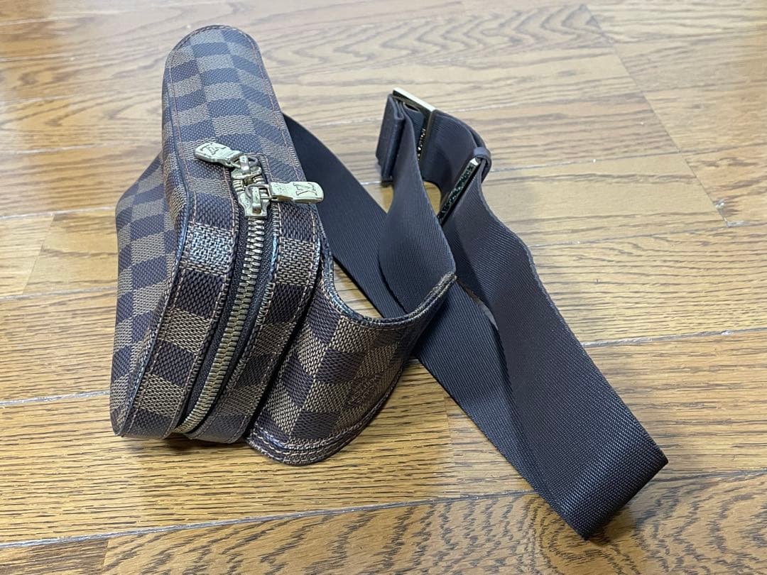 Louis Vuitton ダミエ ボディバッグ
