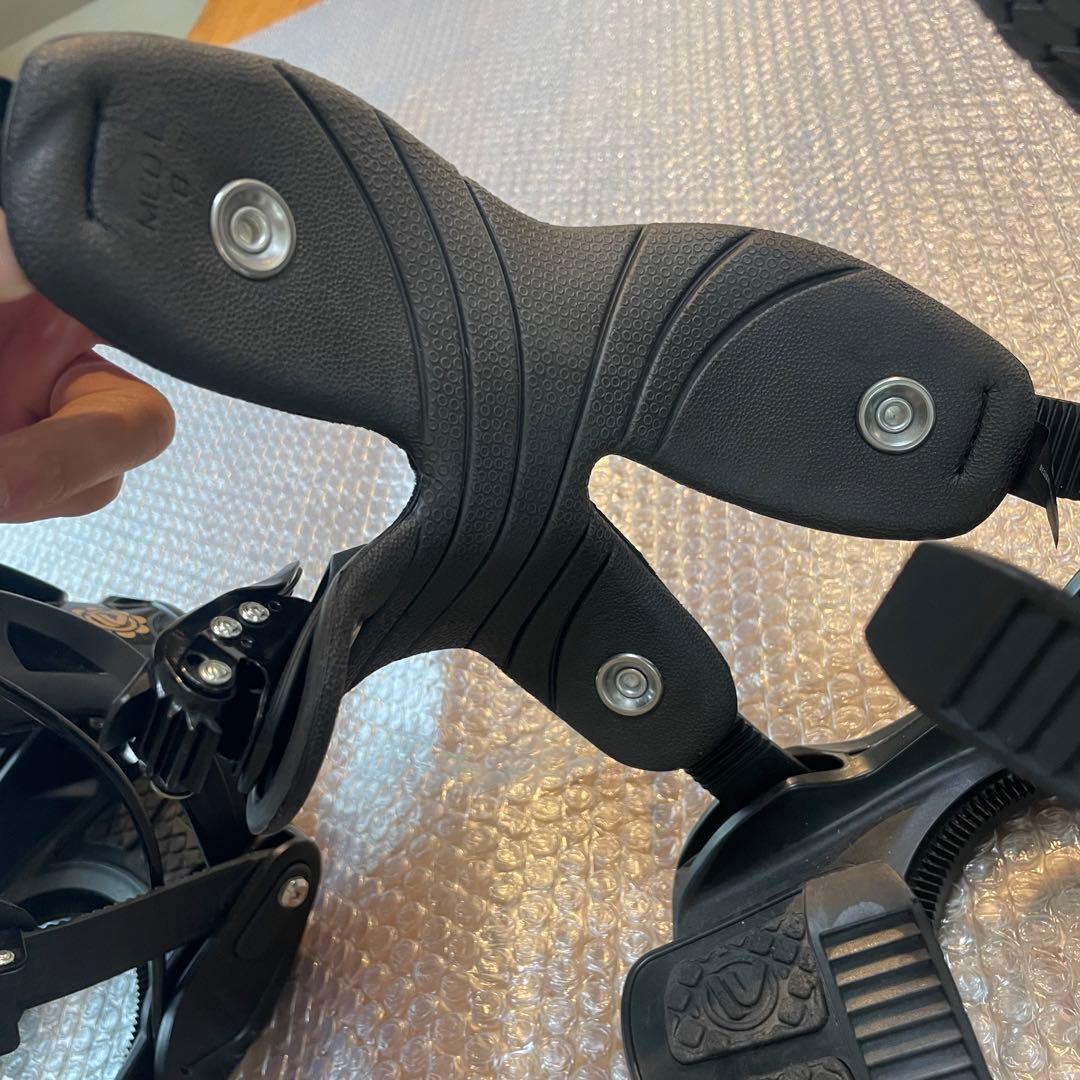 FLOW　Mサイズ　スノーボード　ビンディング　フロー　リアエントリー