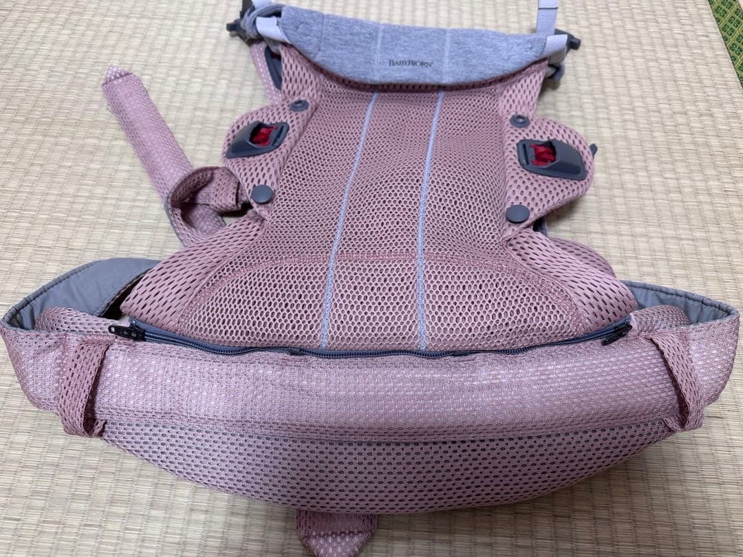 【美品・保証残半年・箱付き】BabyBjorn HARMONY ダスティピンク