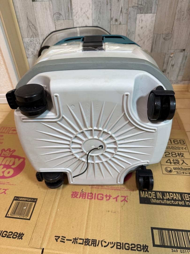 マキタ　集じん機　VC0820