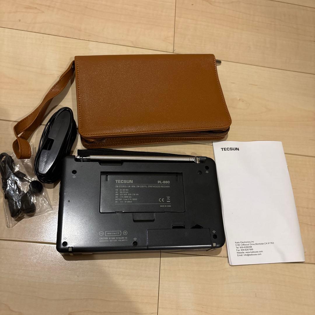 TECSUNテックサン　BCLラジオ　ハイエンドラジオ　PL-880 ケース付