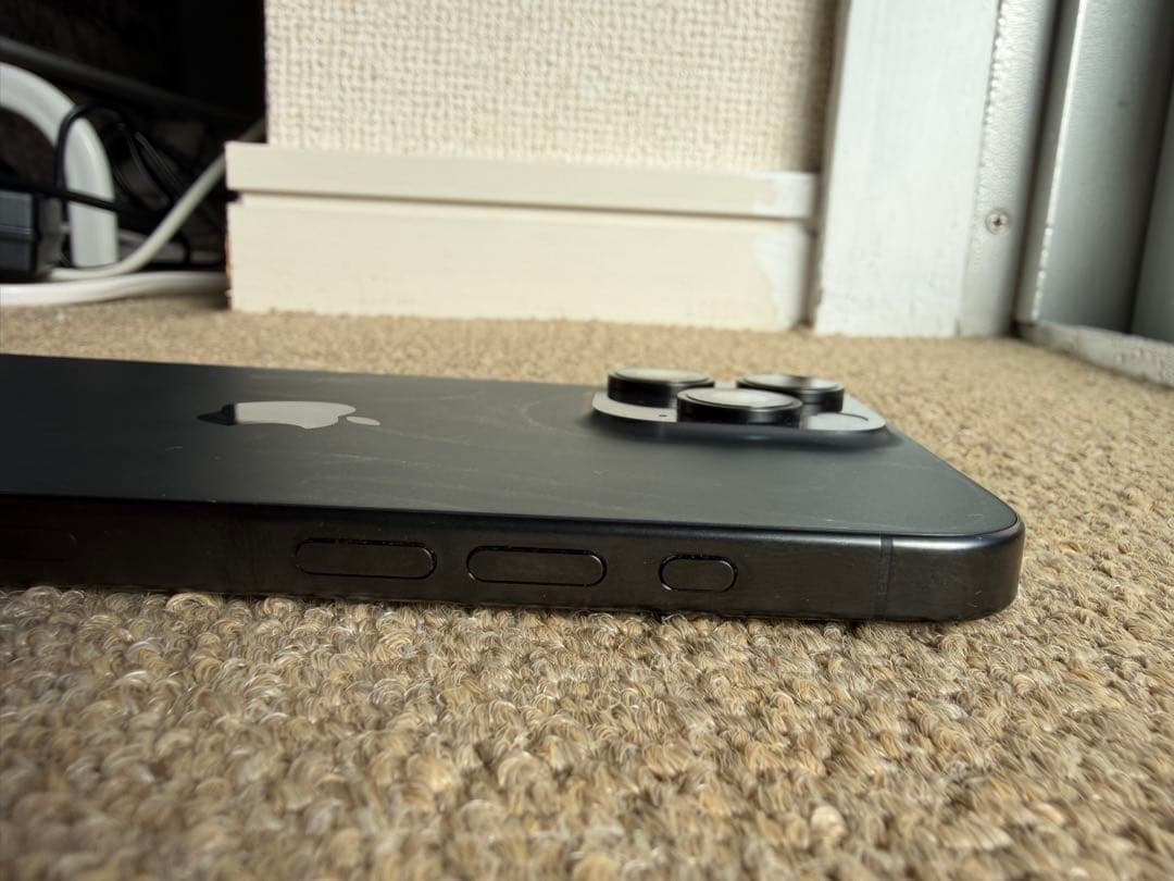 v*9様 iPhone 15promax 256GB 付属品無し