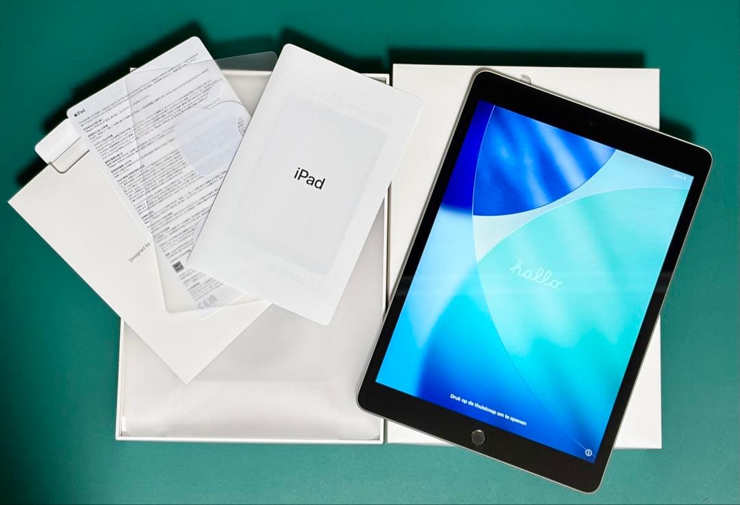 Apple iPad (第9世代) 256GB Wi-Fi スペースグレー