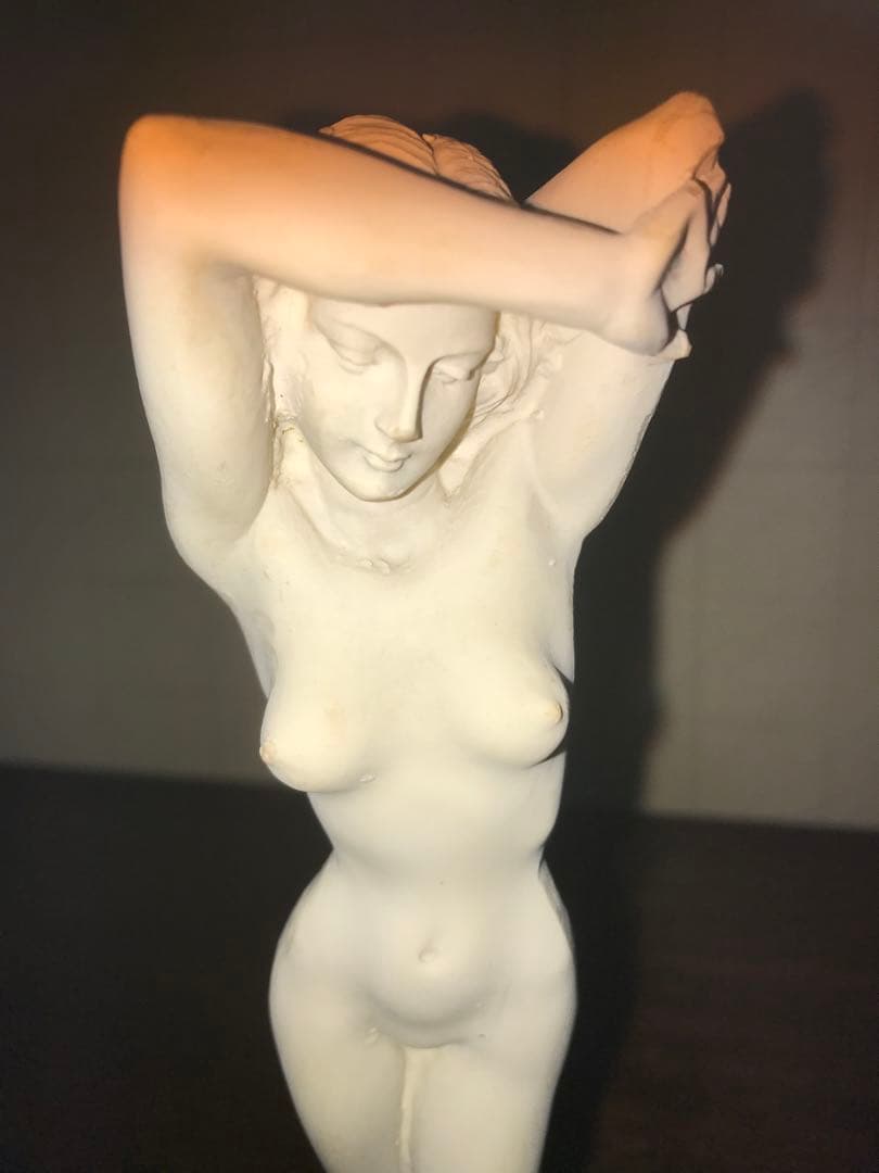 ギリシア製【裸婦像】石膏　Made in Greece