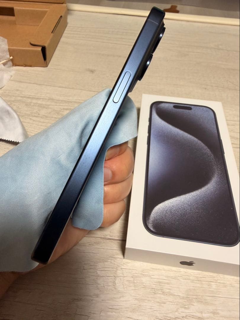 Apple iPhone 15pro 256GB ブルーチタニウム