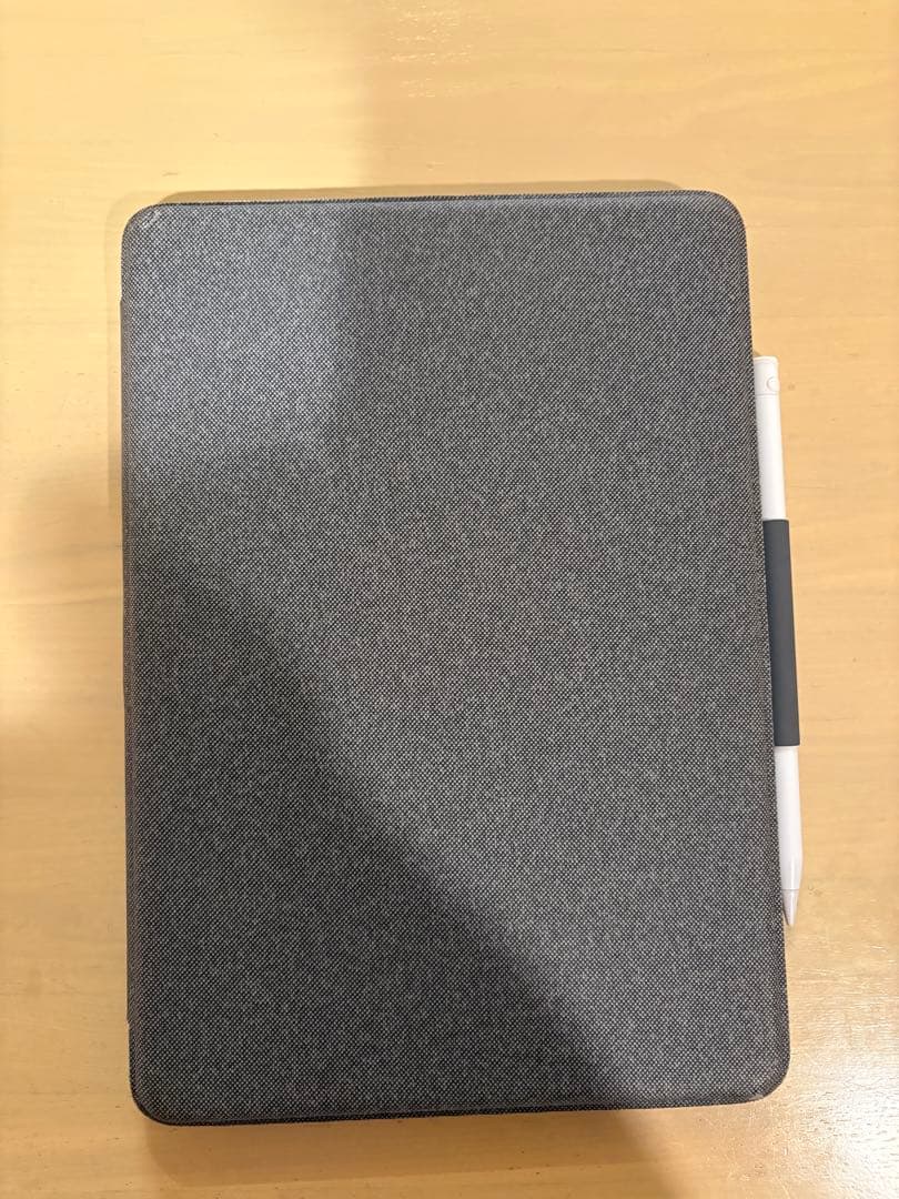 Apple iPad 第9世代　スペースグレー 本体 + キーボード付き