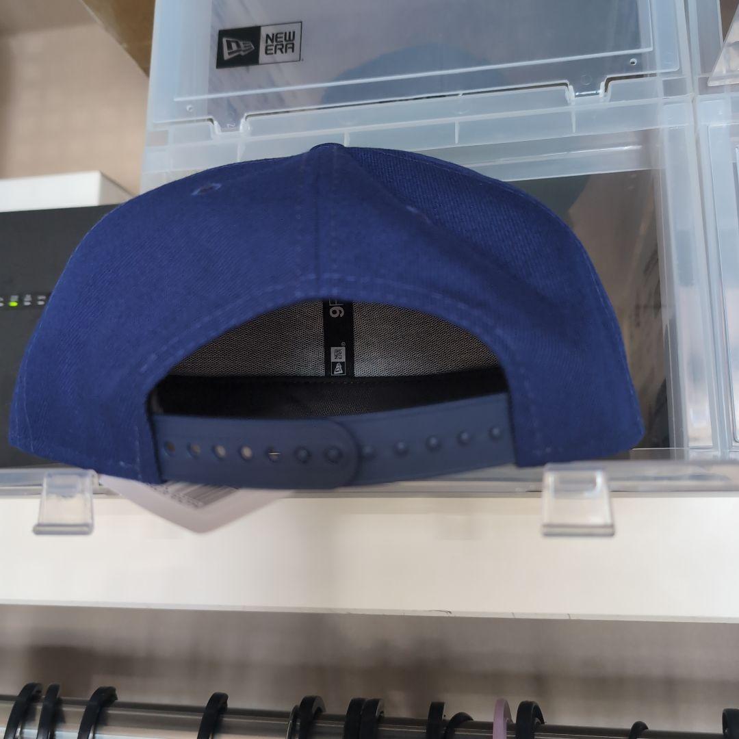 新品未着用　希少　レア　NEWERA　9FIFTY LA スナップバック M/L