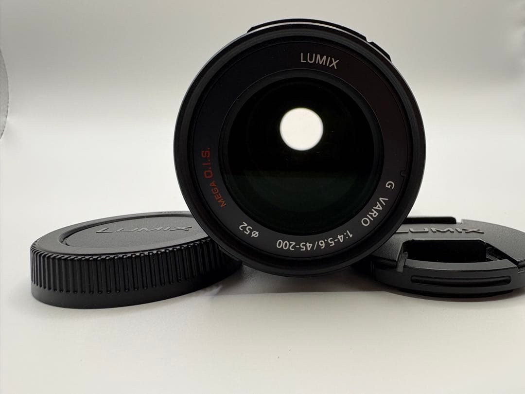 LUMIX 45-200mm レンズ MEGA O.I.S.