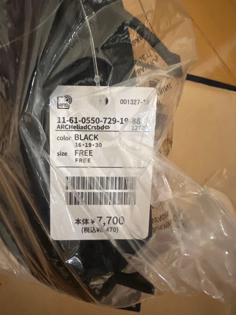 ARC’TERYX ヒリアド クロスボディバッグ 黒 新品