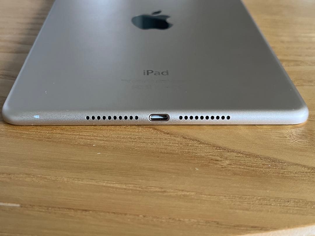 Apple iPad mini 4 ゴールド 本体