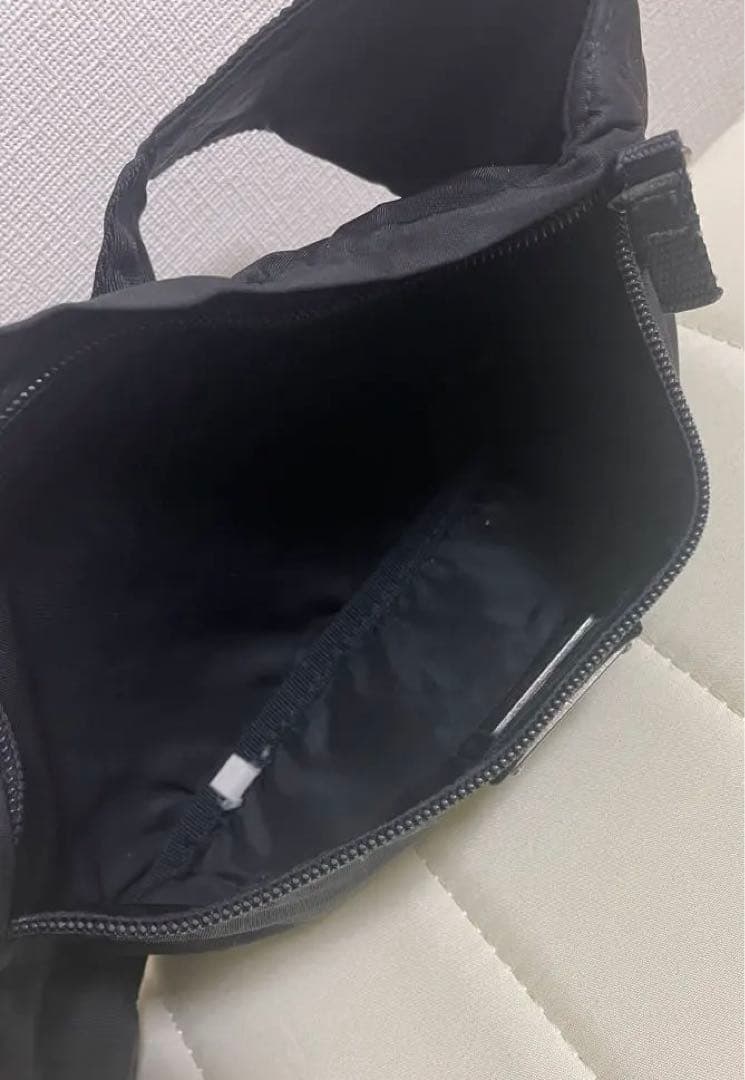 PRADA プラダ　ボディバッグ ウエストポーチ