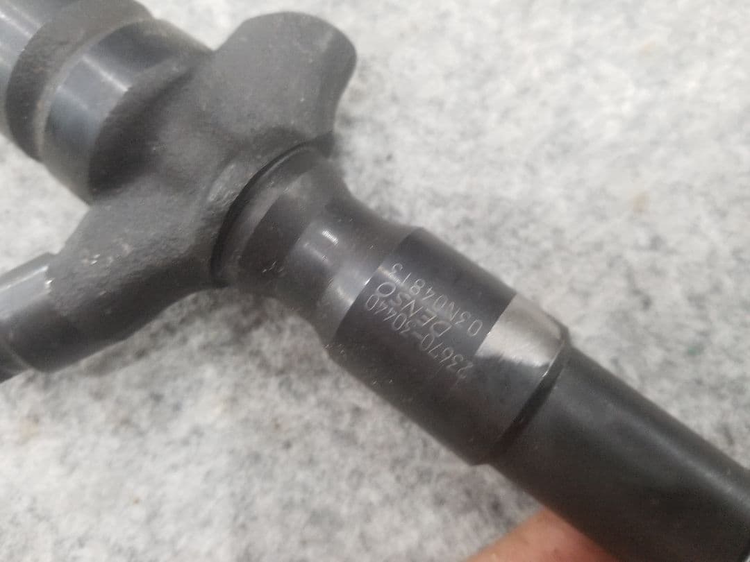 トヨタ インジェクター 4本セット 23670-30440