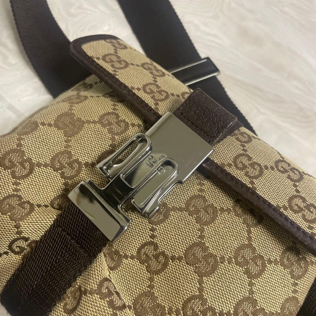 GUCCIウエストポーチ　グッチウエストバッグ　ボディバッグ
