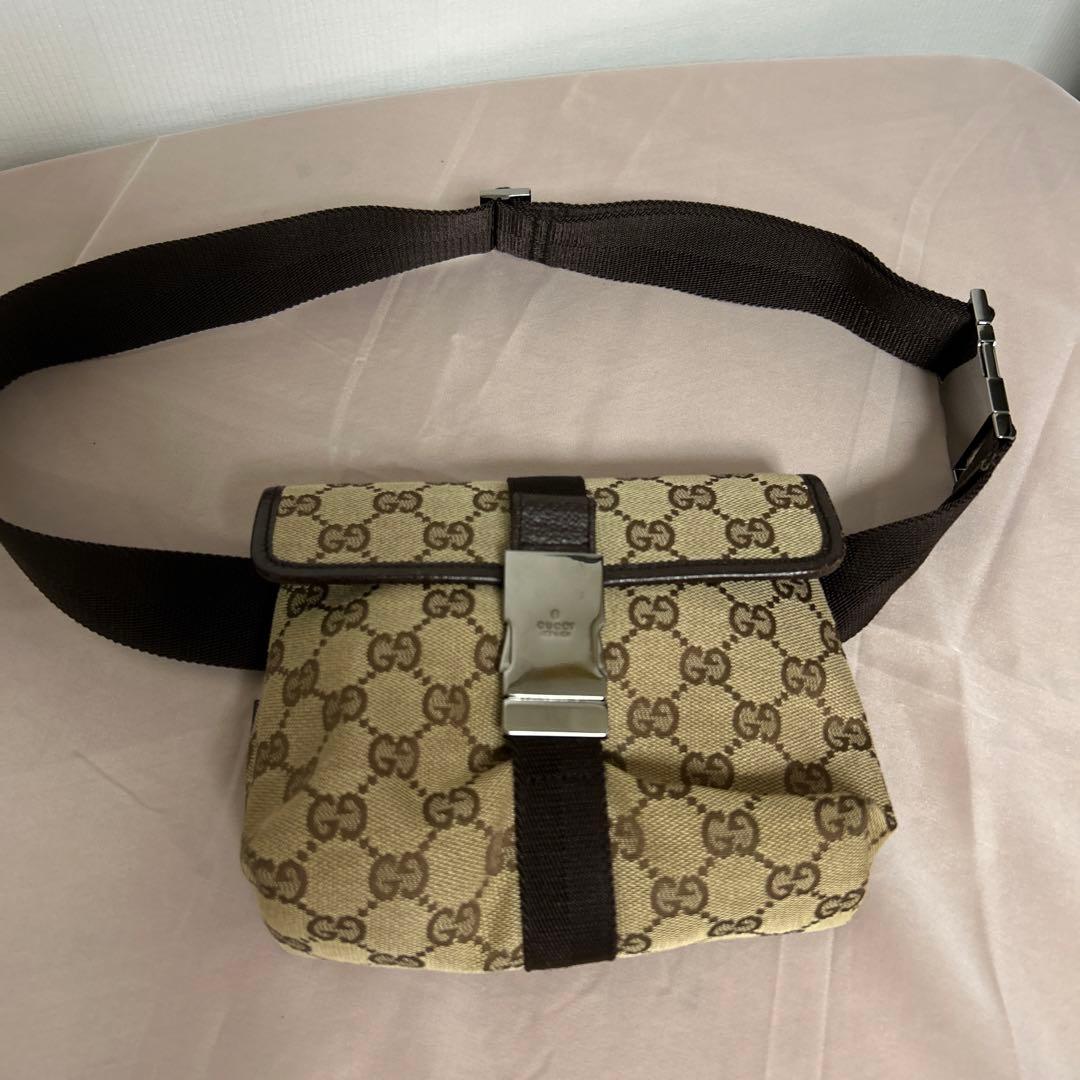 GUCCIウエストポーチ　グッチウエストバッグ　ボディバッグ