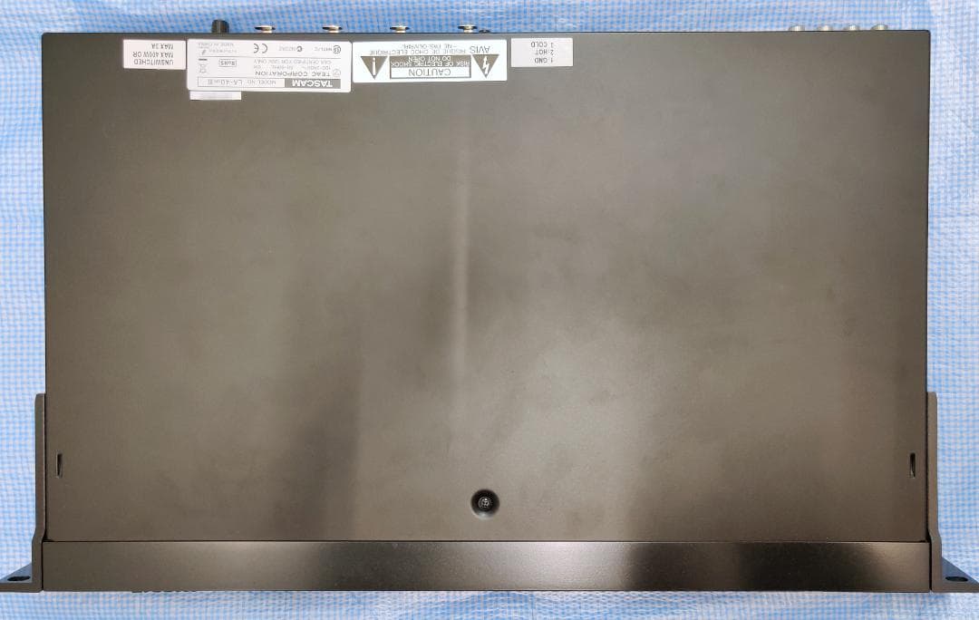 TASCAM LA-40MK3 バランス/アンバランス ラインコンバーター