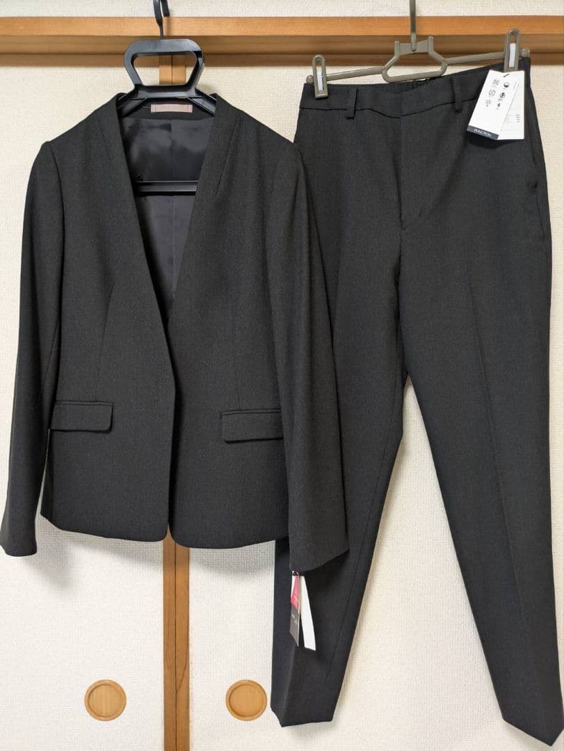 【新品】黒 パンツスーツ セットアップ