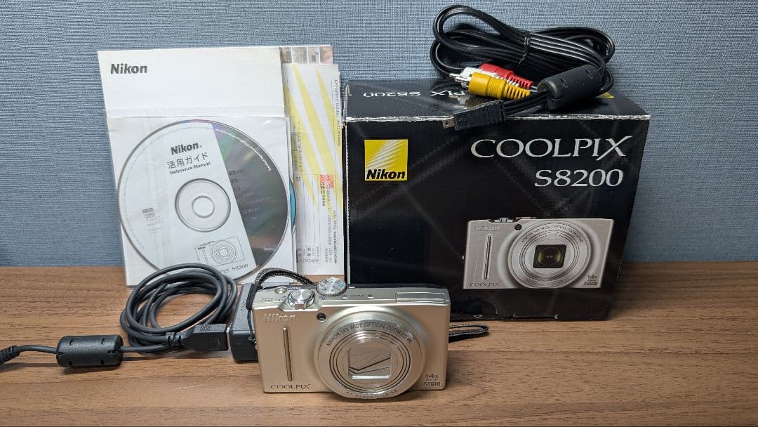 Nikon COOLPIX S8200 シルバー 本体