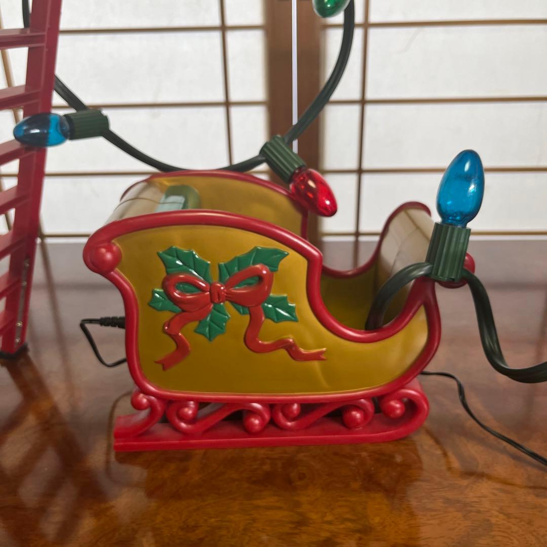 サンタさんが電動ではしごを上り下りします！ライト付き クリスマスソングも流れる