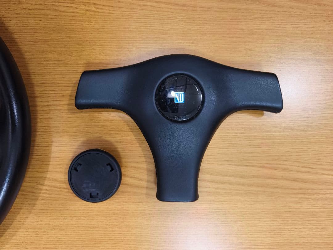 NARDI GARA3 Type3 36Φ ブラックレザー＆ブラックパッド